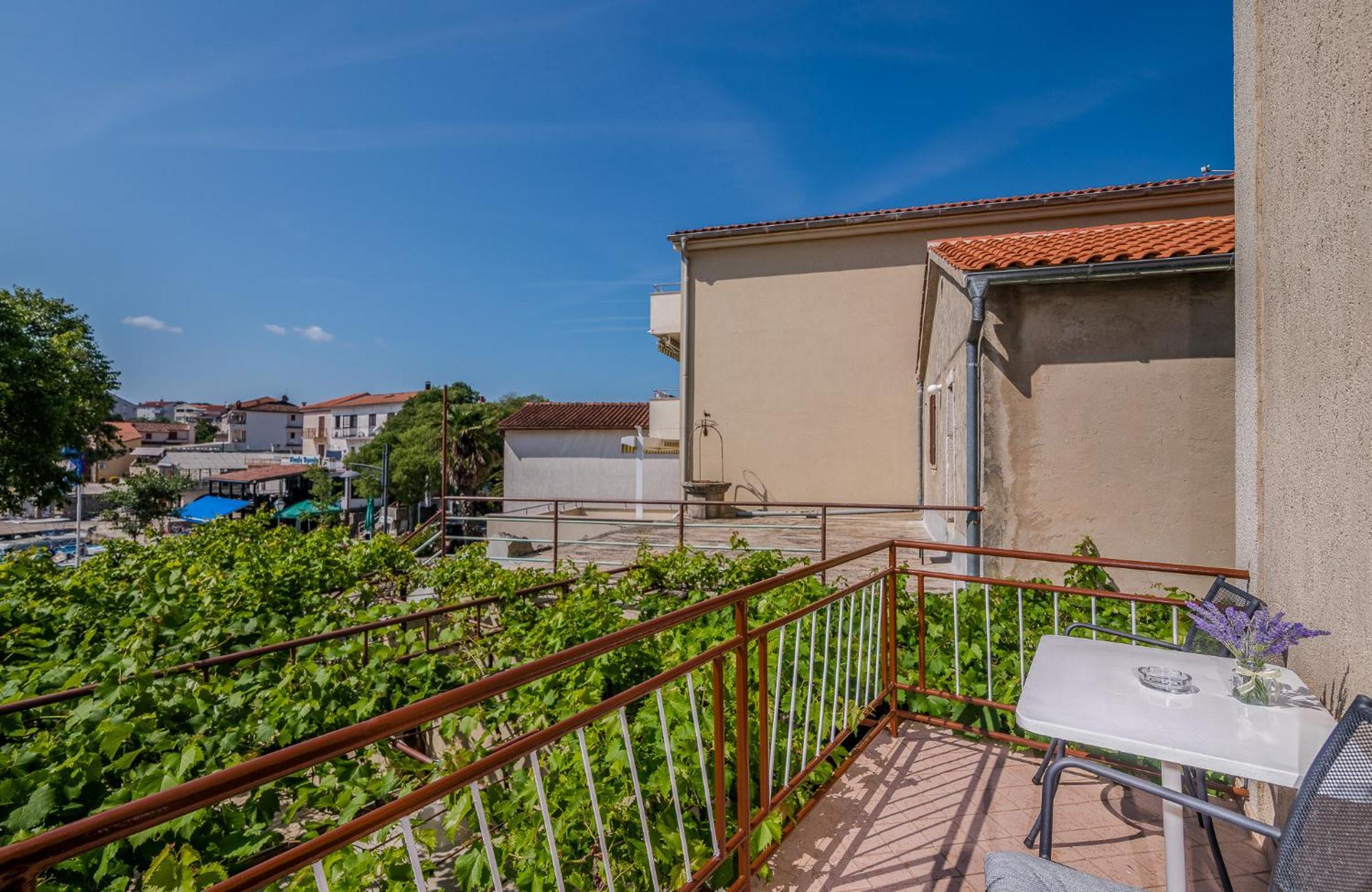 B&B Segulja Малинска Экстерьер фото