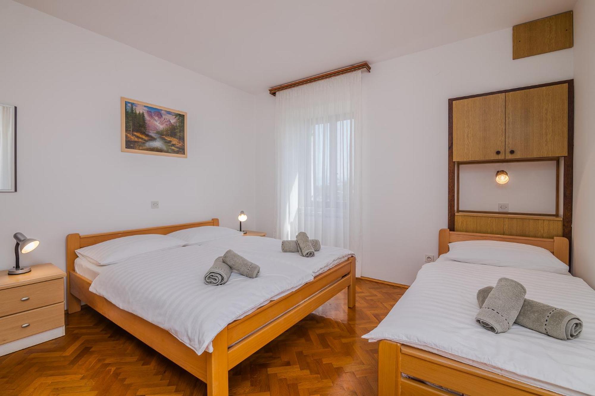B&B Segulja Малинска Экстерьер фото