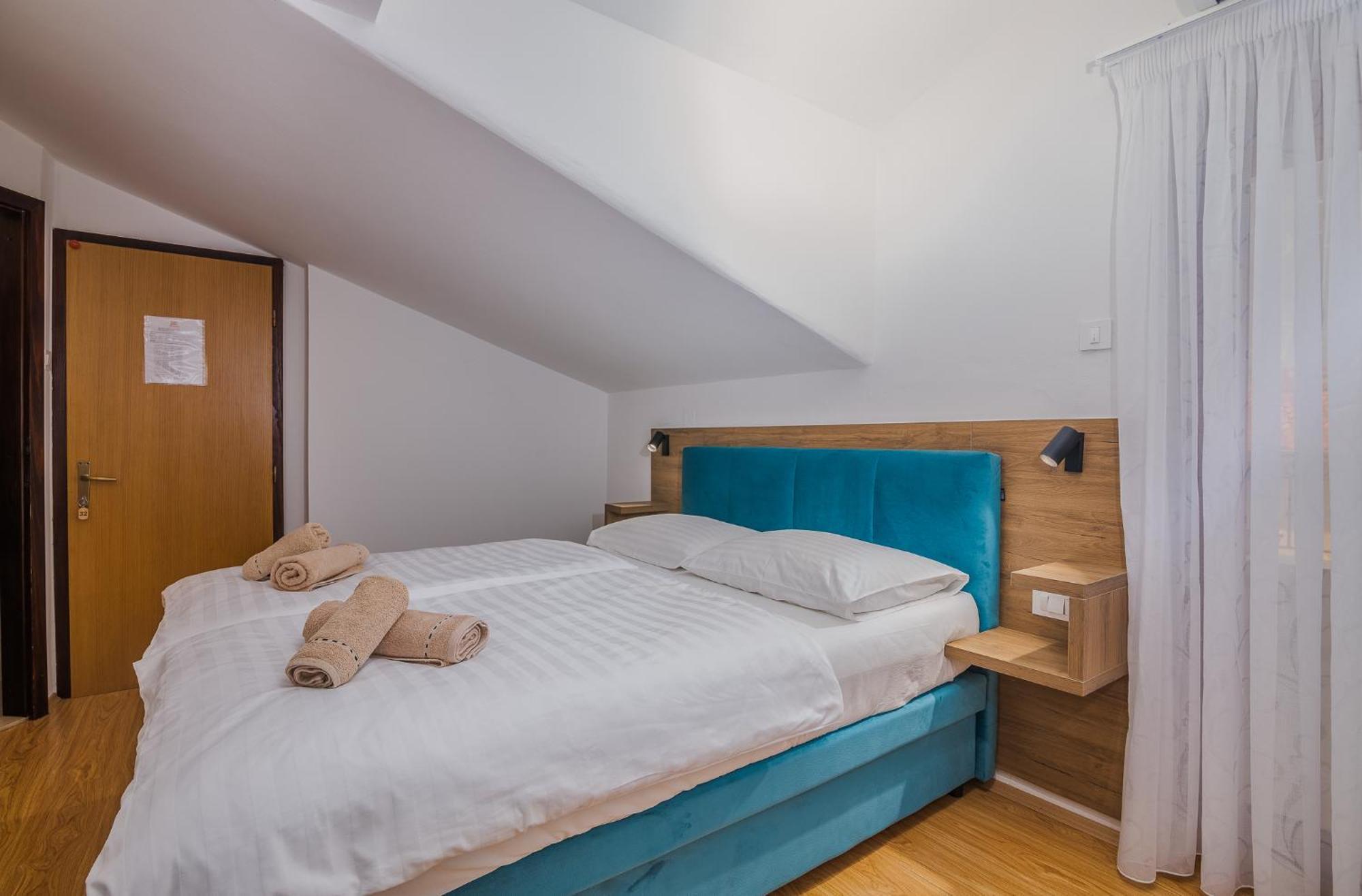 B&B Segulja Малинска Экстерьер фото