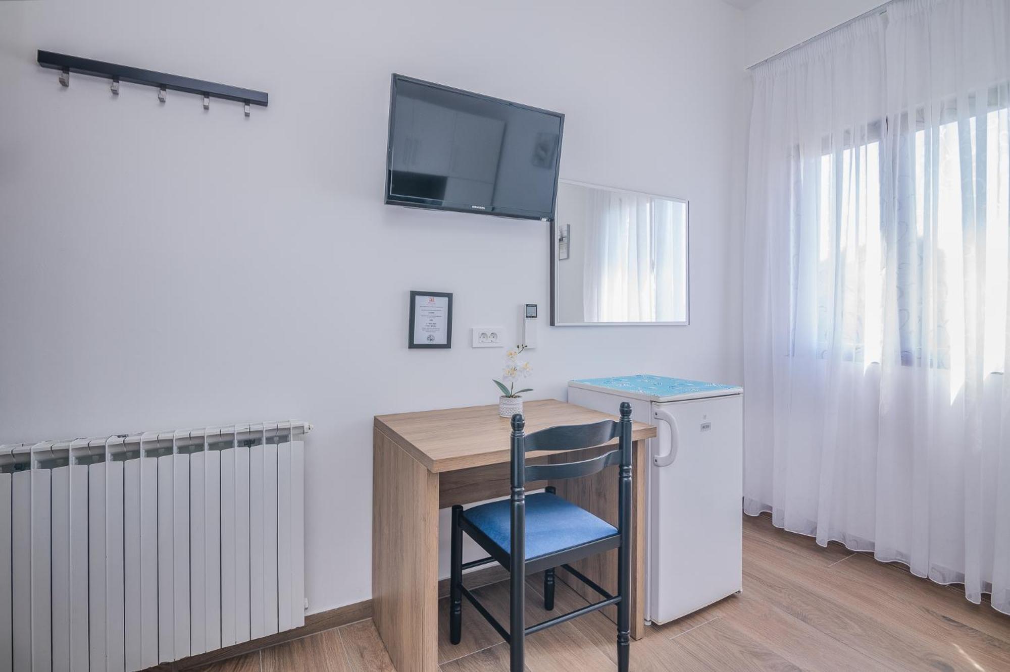 B&B Segulja Малинска Экстерьер фото