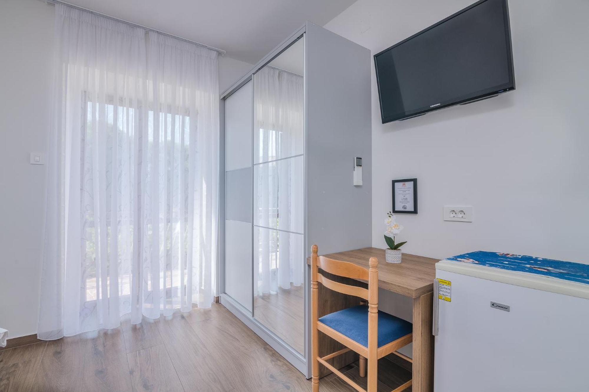 B&B Segulja Малинска Экстерьер фото