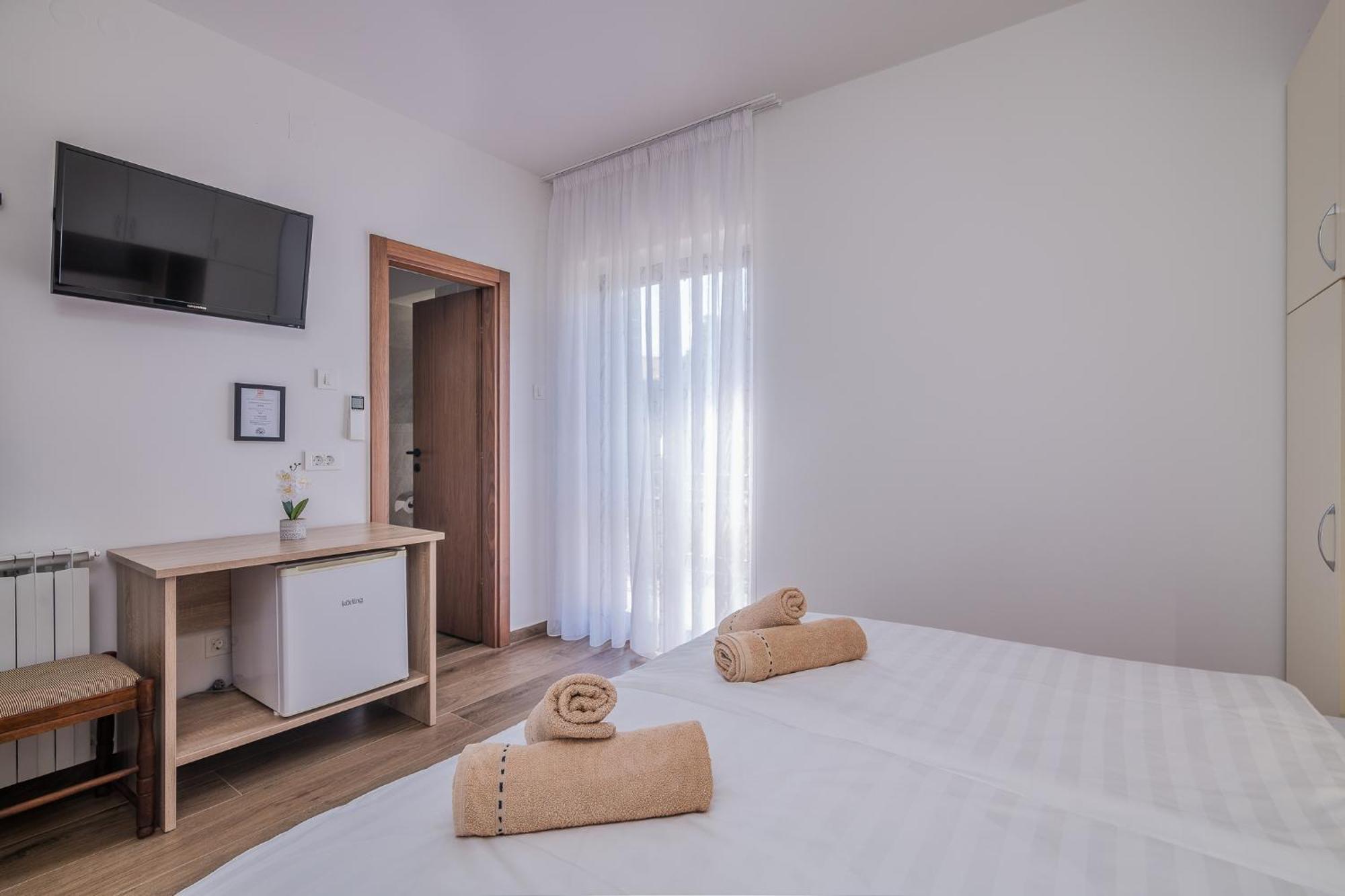 B&B Segulja Малинска Экстерьер фото